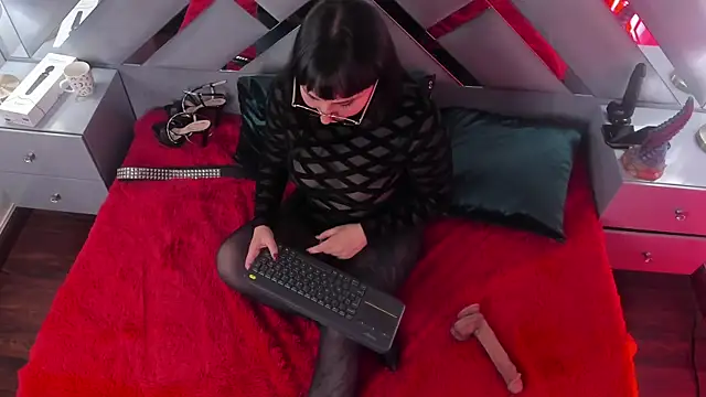 Ravenna666_ Chat XXX live