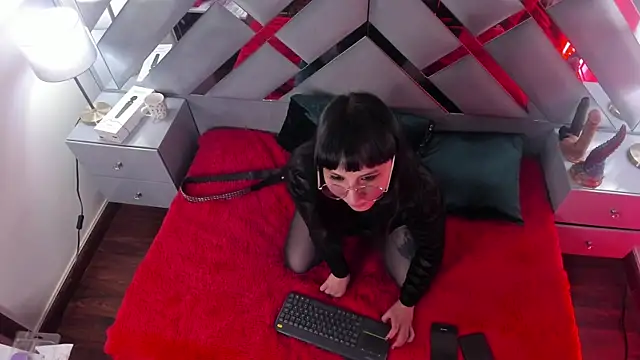 Chat XXX ao vivo de Ravenna666_