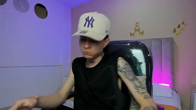 Nascary_FoxのライブXXXチャット