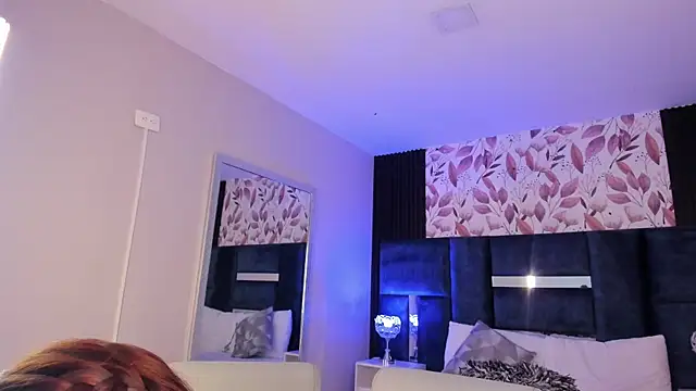 LolaGray__: απευθείας συνομιλία ΧΧΧ