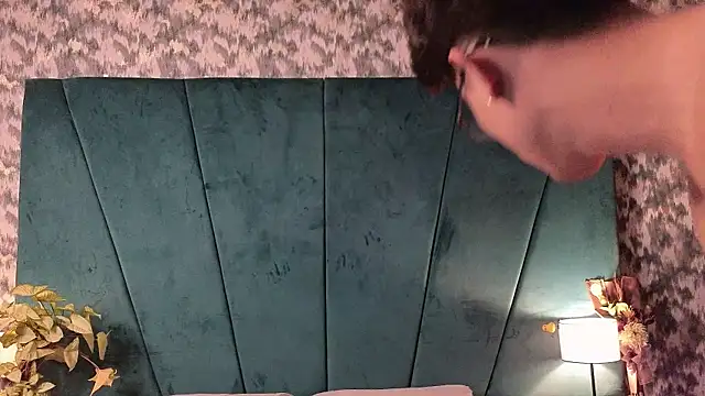 Aaron_Eze Obrolan Langsung XXX