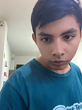 عرض كام two_cam_latin