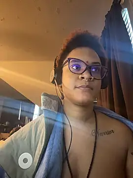 nickytheehawtie: απευθείας συνομιλία ΧΧΧ