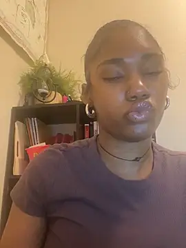 Ebonythroat777: διαδικτυακό σόου στην κάμερα