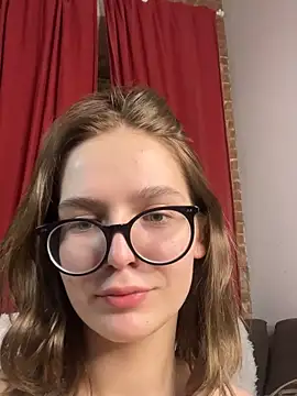 MyKittySayMeow 网络视讯表演