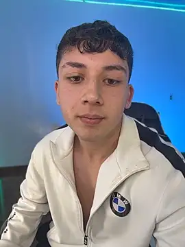 oliver_kyy Live XXX-Chat