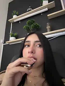 Chat +18 de isabella_jade ao vivo