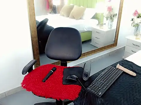 charlotte1_sweet Webcam Show