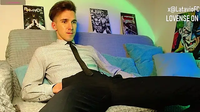 Chatroom XXX en direct de Midnighter_