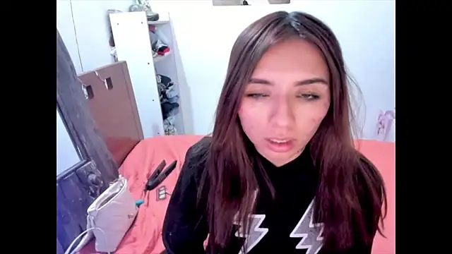 Chatroom XXX en direct de megan_doll2123