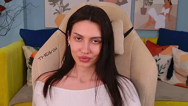 BellaMell Adlı Modelin Canlı XXX Sohbeti