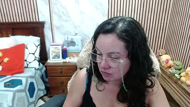 Sonialorens_ 即時 XXX 聊天