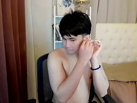 davincihugecock webcam show