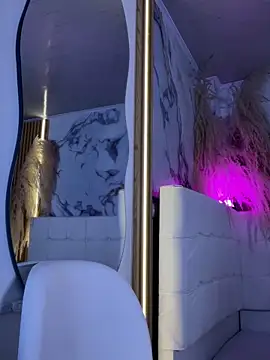 _Viollet লাইভ XXX চ্যাট