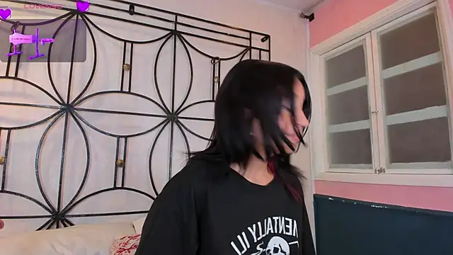 Chat +18 de Manelyk_evanss_ ao vivo