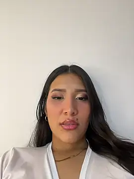 Онлайн чат XXX IsabellaJoness_