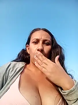 Andry-19 লাইভ XXX চ্যাট