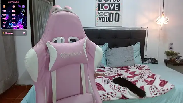 Онлайн чат XXX Keyla01_