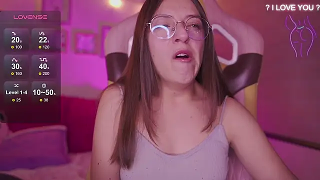 milly_kennern Live XXX chat