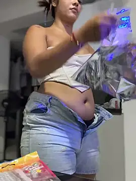 Kaily_Sweet16のライブXXXチャット