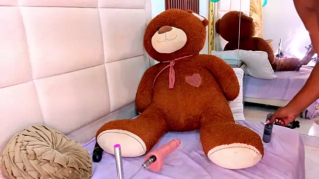 Reginadenver: απευθείας συνομιλία ΧΧΧ