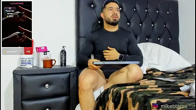 XXX chat uživo modela mikeblaree