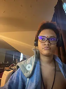 Chat +18 de nickytheehawtie ao vivo