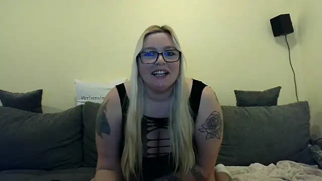 SweetButterflyKiss – Naživo XXX chat