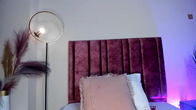 NoraDasilvaのライブXXXチャット