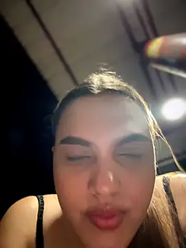 Chat +18 de Colibri_xxx ao vivo