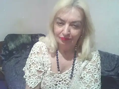 Meri798: онлайн-секс-чат