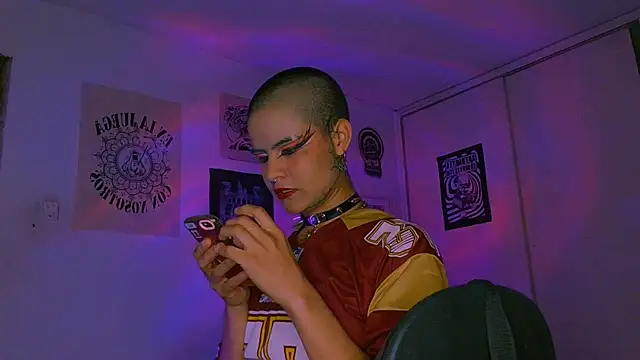 Chat +18 de alex_one888 ao vivo