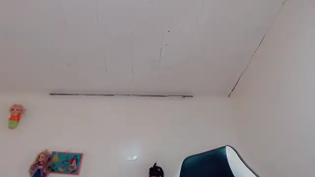 Oriana_braom Pertunjukan Webcam