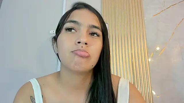 Živý XXX chat AlanaBlair_