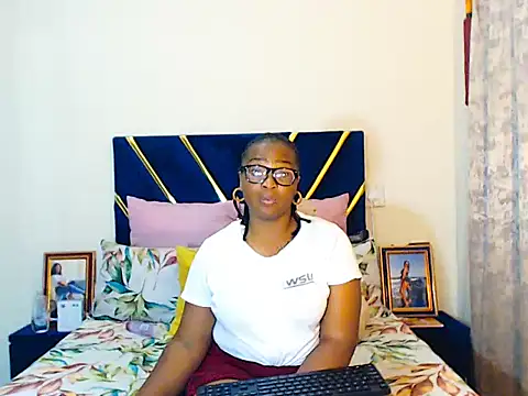 veronica1xxx's Live XXX Chat