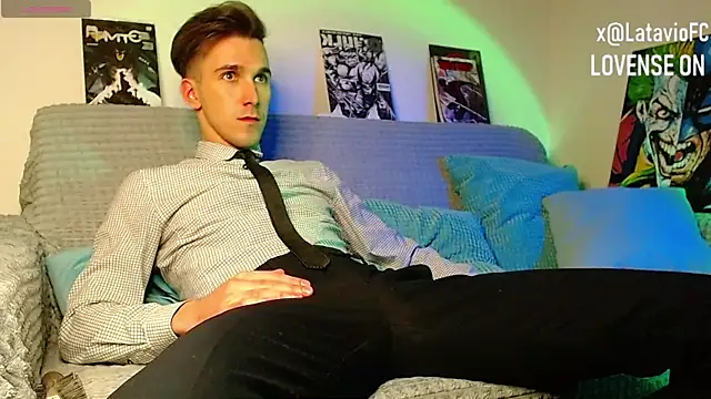 دردشة Midnighter_ الجنسية المباشرة