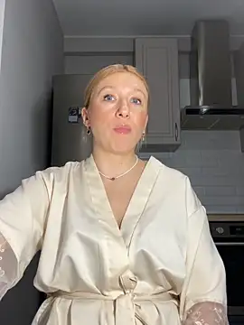 Kittie_Valentine 即時 XXX 聊天