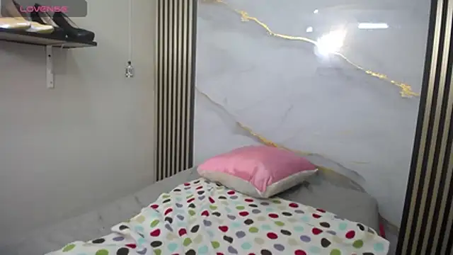 Chat XXX ao vivo de Miah-Princess