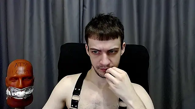 _Damien_thorn_ Adlı Modelin Canlı XXX Sohbeti