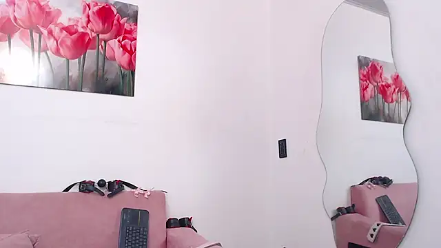 pinky_f00x: онлайн-секс-чат