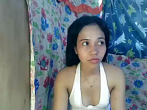 XXX chat uživo modela PinaySkinnyGirl