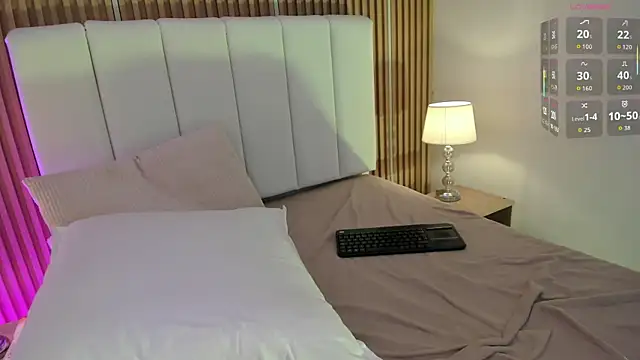 Tomy_Rox Live XXX-Chat