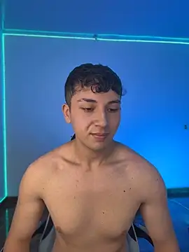 oliver_kyy Live XXX-Chat