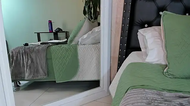 دردشة gemma-rios الجنسية المباشرة