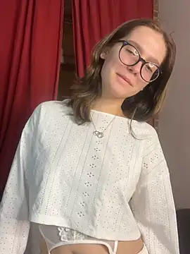 MyKittySayMeow's Live XXX Chat