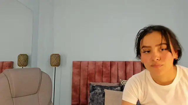 tati_saldarriaga Chat XXX live