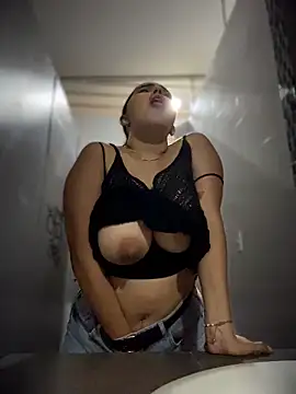 Chat XXX en directo de Colibri_xxx