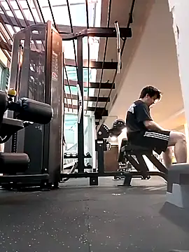 Bigbuller08 লাইভ XXX চ্যাট