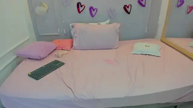 แชท XXX สดของ kathe_hot