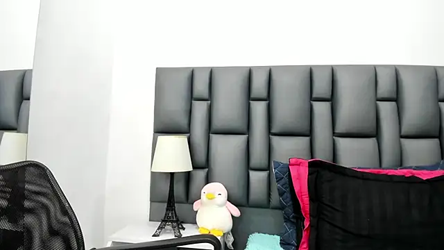 valeriasweet_ Adlı Modelin Canlı XXX Sohbeti